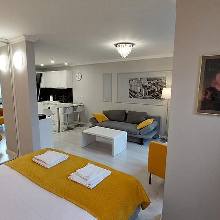 Elegancki Apartament W Sercu Warszawy Warsaw Ngoại thất bức ảnh